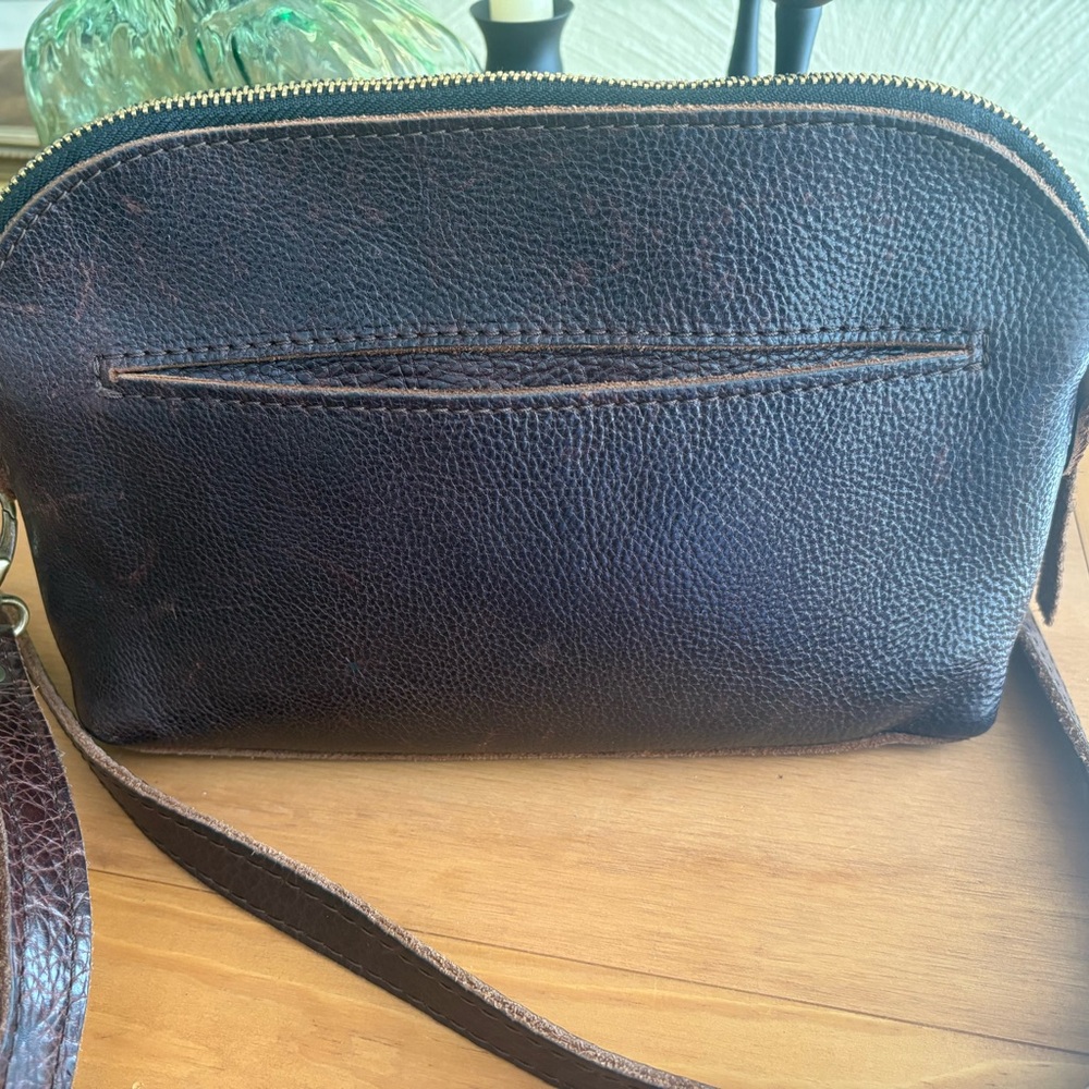 Elegant Dark Brown Crossbody Bag - Picture 4 of 8